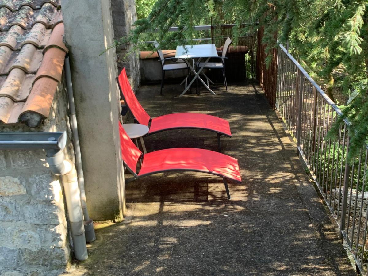 Bed and Breakfast Chambre D'Hotes Climatisee Avec Terrasse Et Spa Saint Alban Auriolles Exterior foto